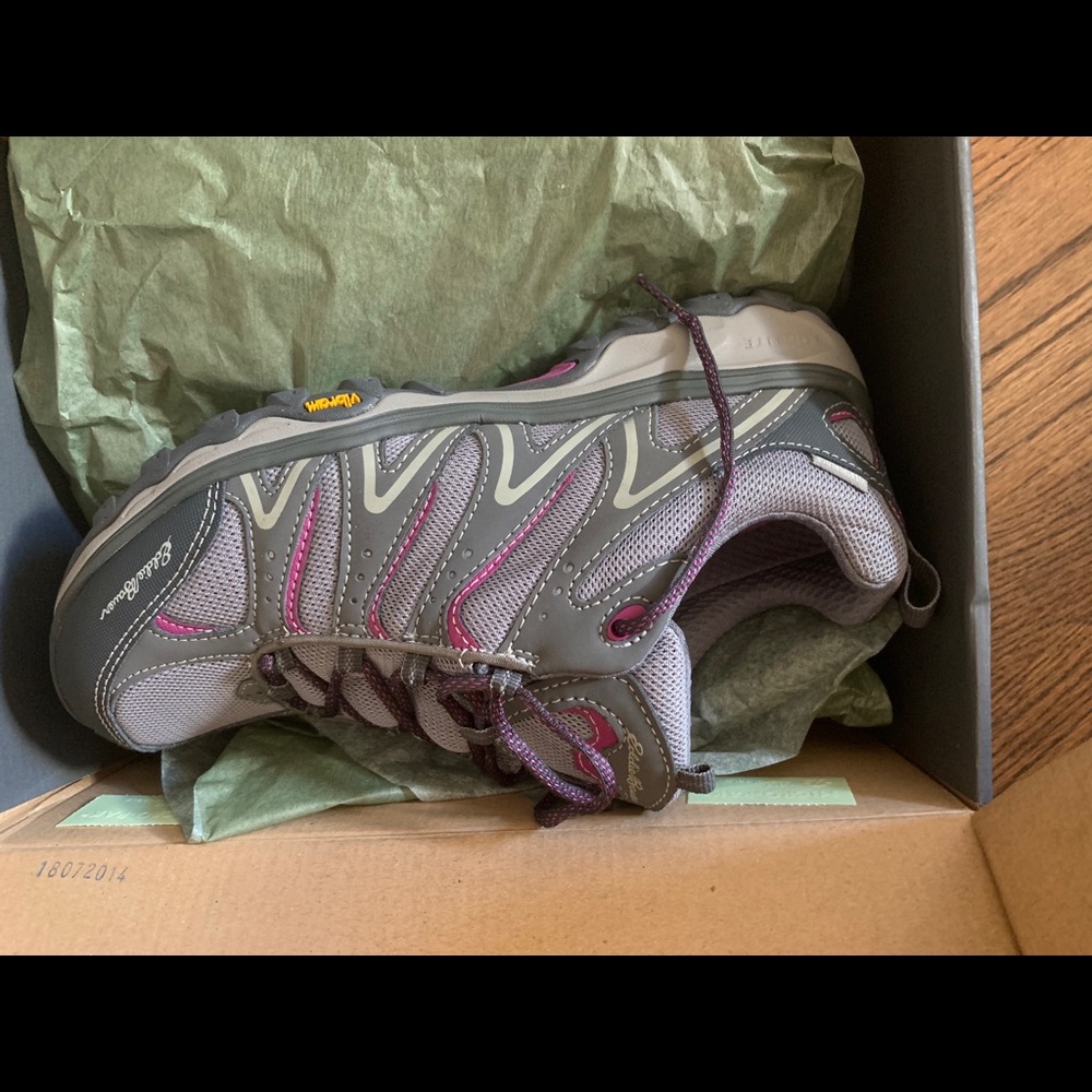 Eddie Bauer hiking Shoes - Brand New Sz 11